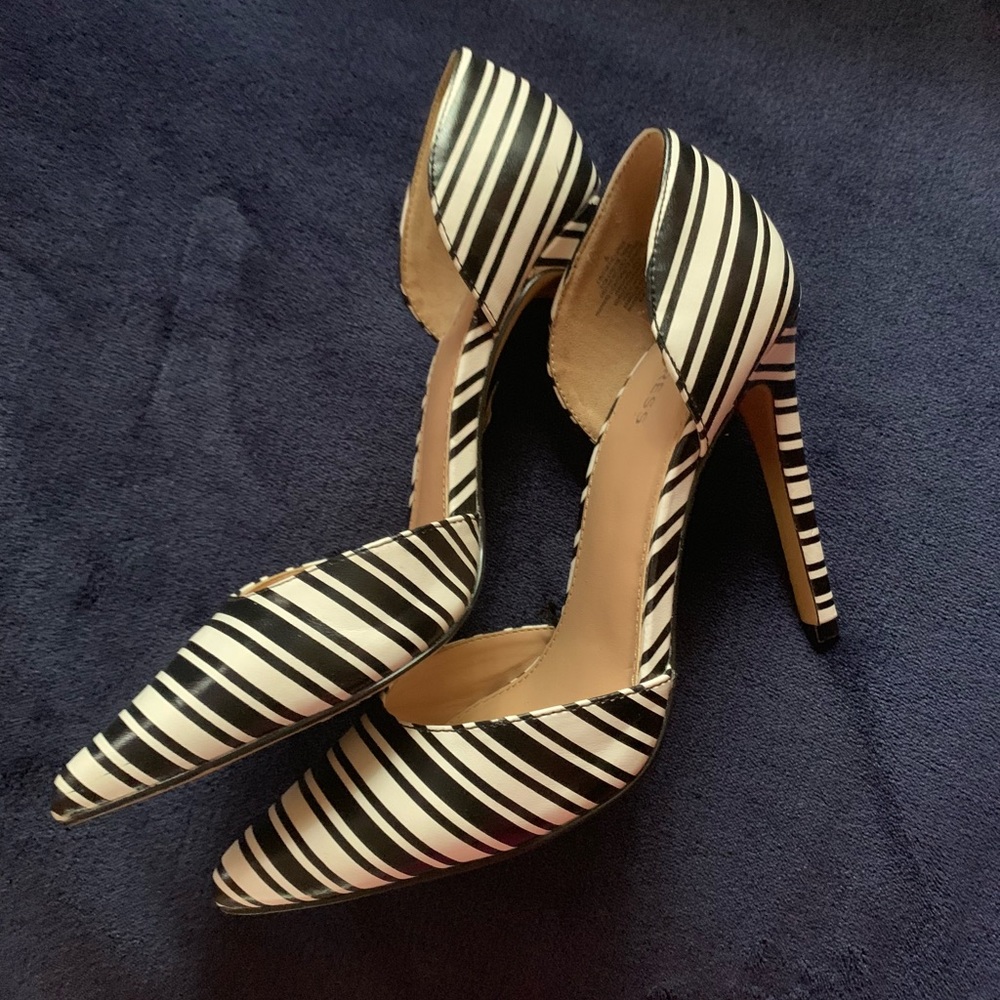 Express heels